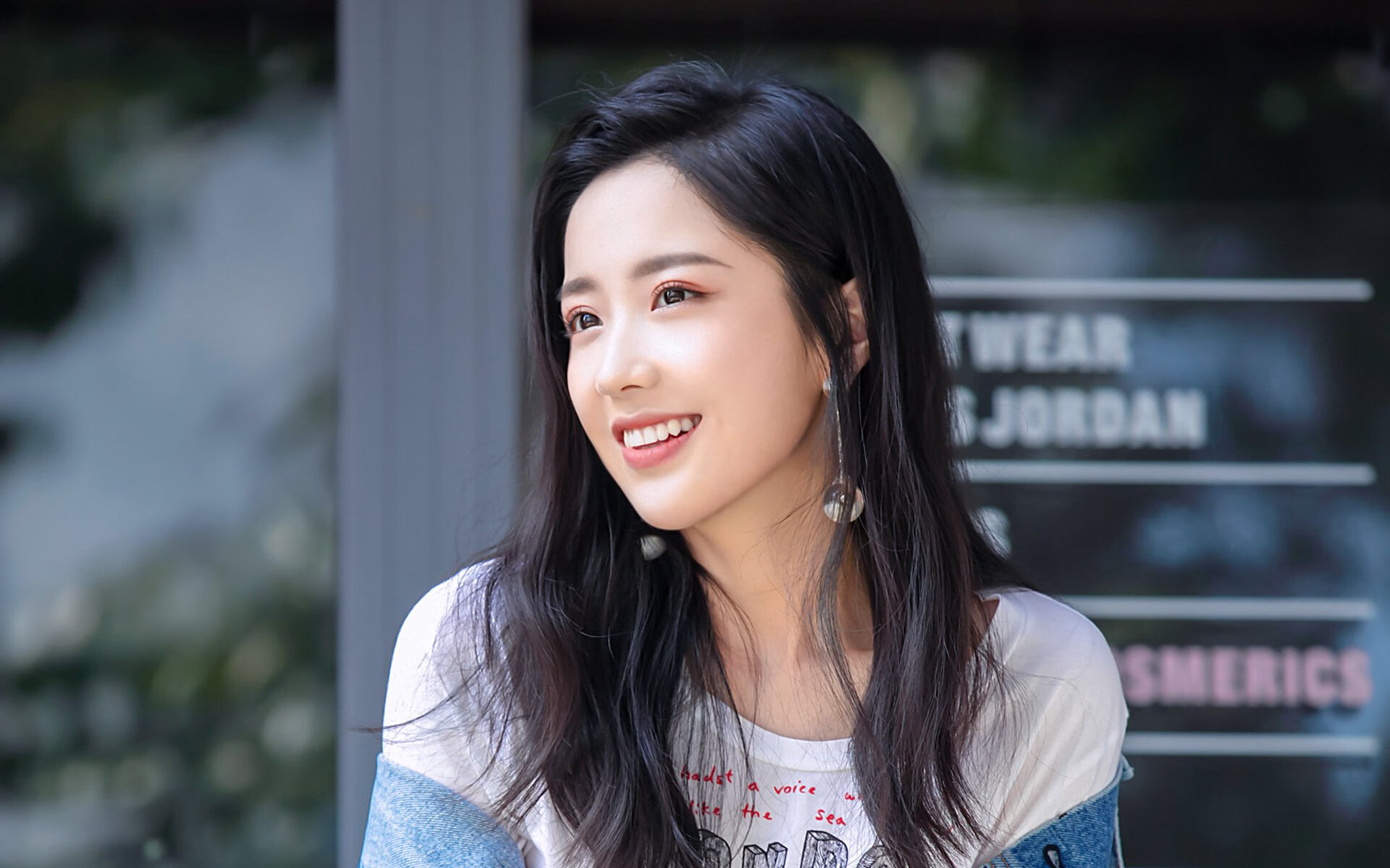 德甲创新战术带来精彩比赛,场上亮点纷呈,德甲推荐