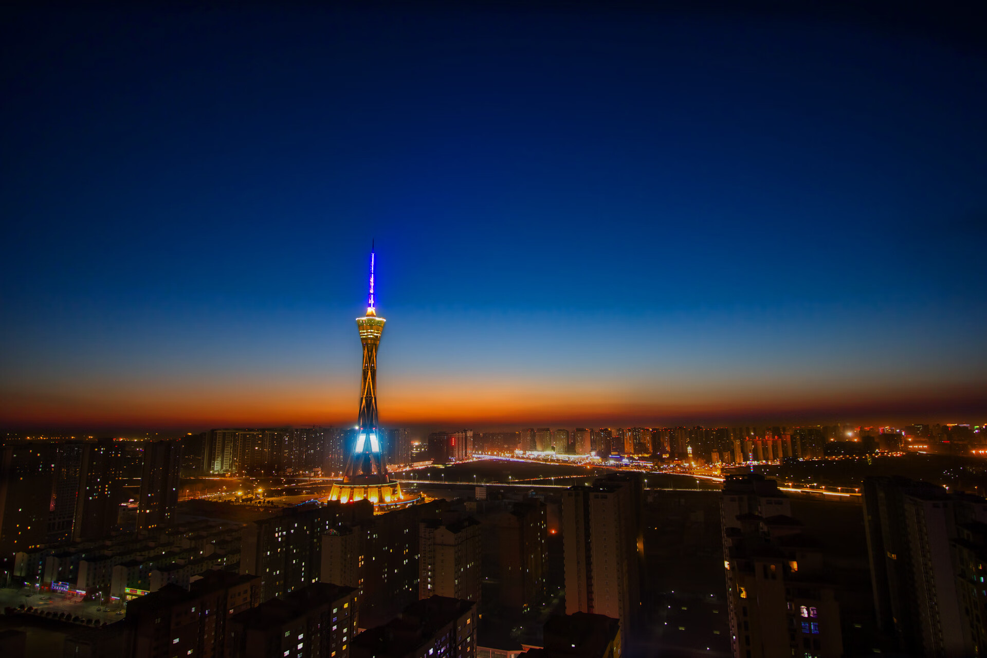 筷子投掷运动比赛，融合民族文化的趣味运动，投筷子到瓶子里游戏规则