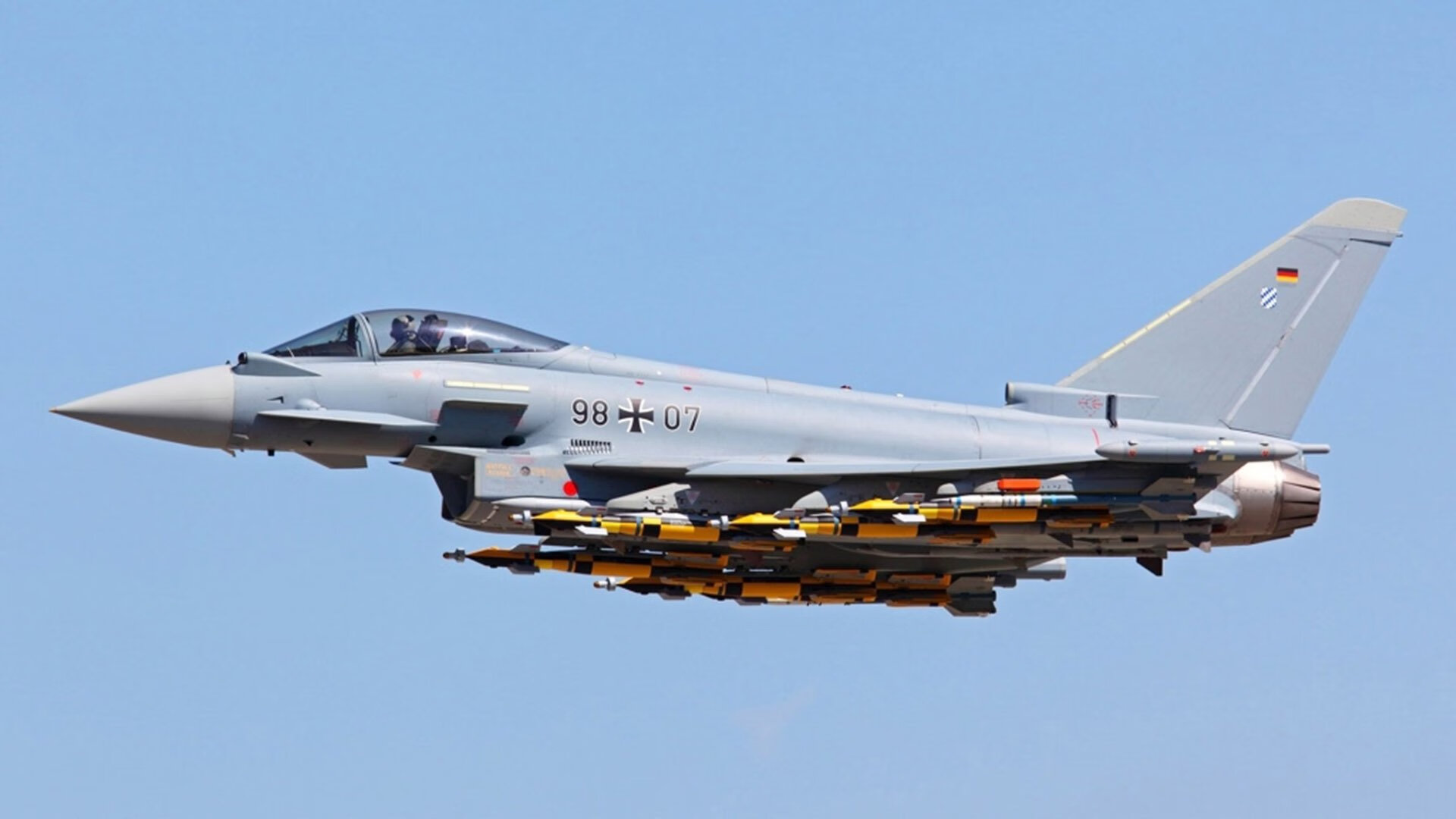 基利安·海耶斯在NBA常规赛中表现出色，基利安海斯 虎扑