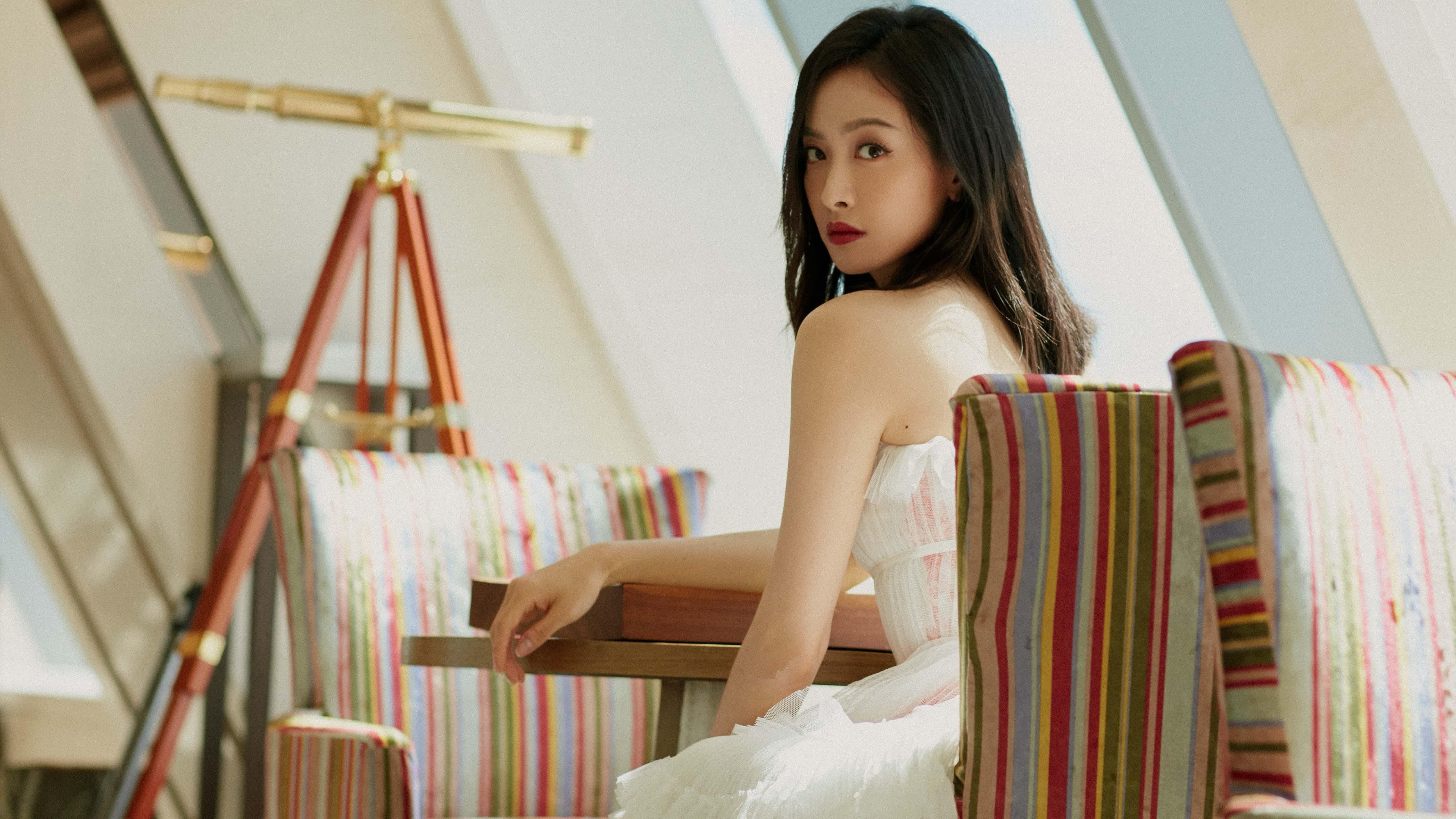 爱游戏娱乐平台-英格兰前锋登顶射手榜，英格兰10大前锋