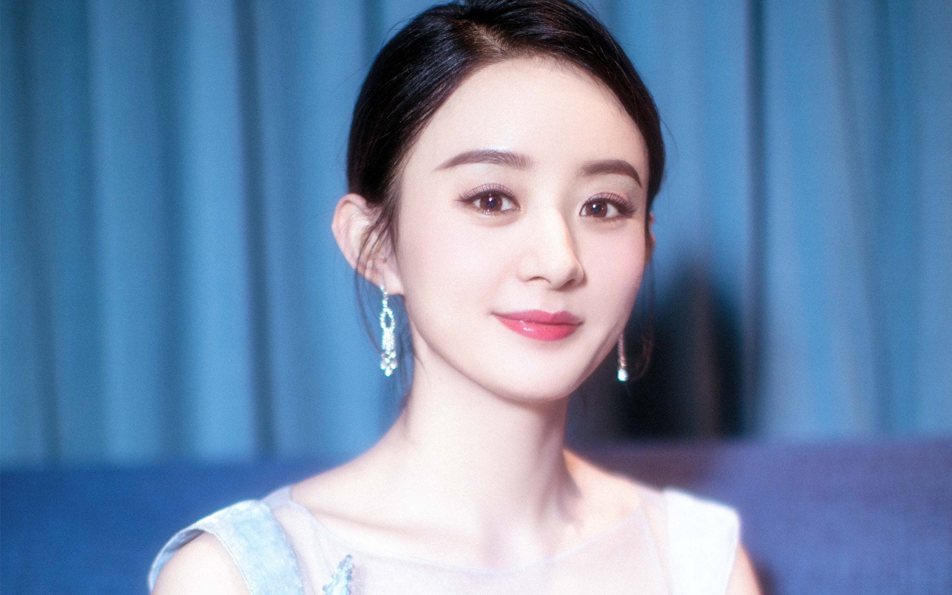 黑队主帅喜获百场胜利，稳定球队领先位置，黑球门将