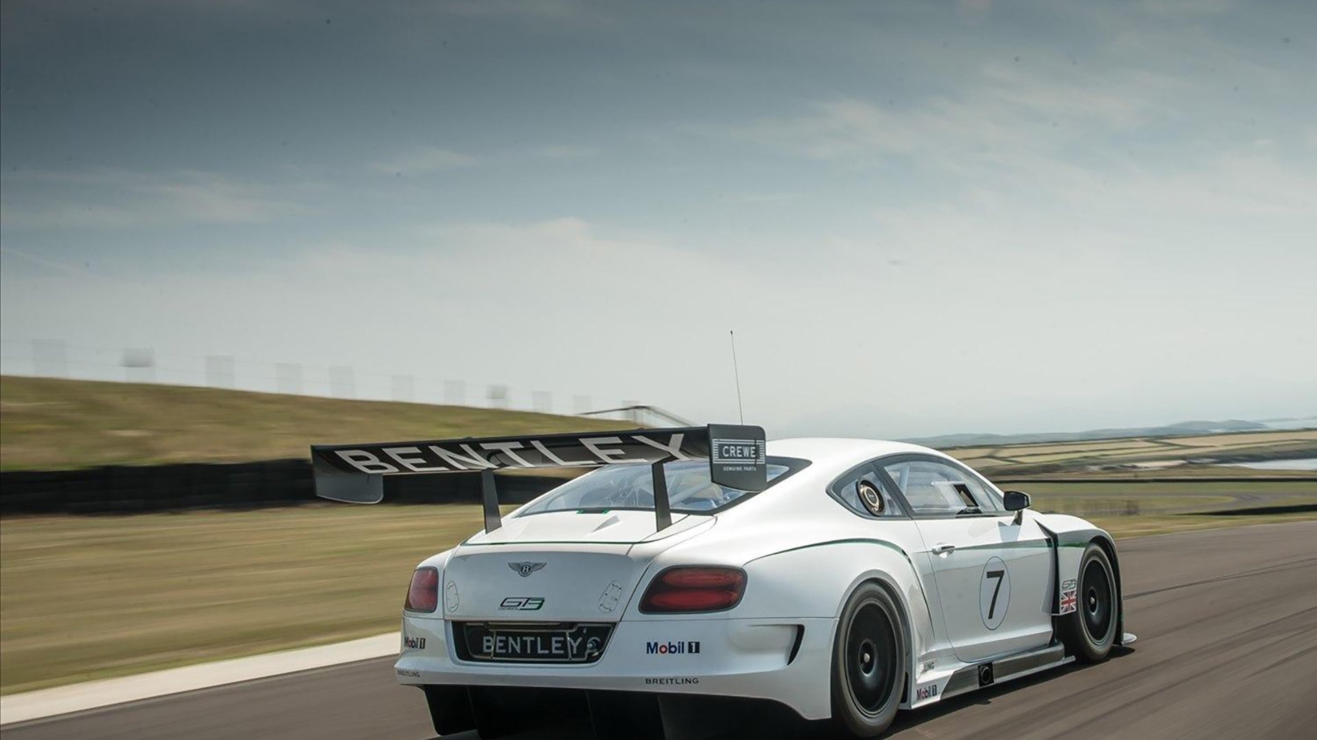 圣克拉拉俱乐部历史性地晋级欧洲协会联赛,创造佳绩。,圣克拉拉属于哪个城市