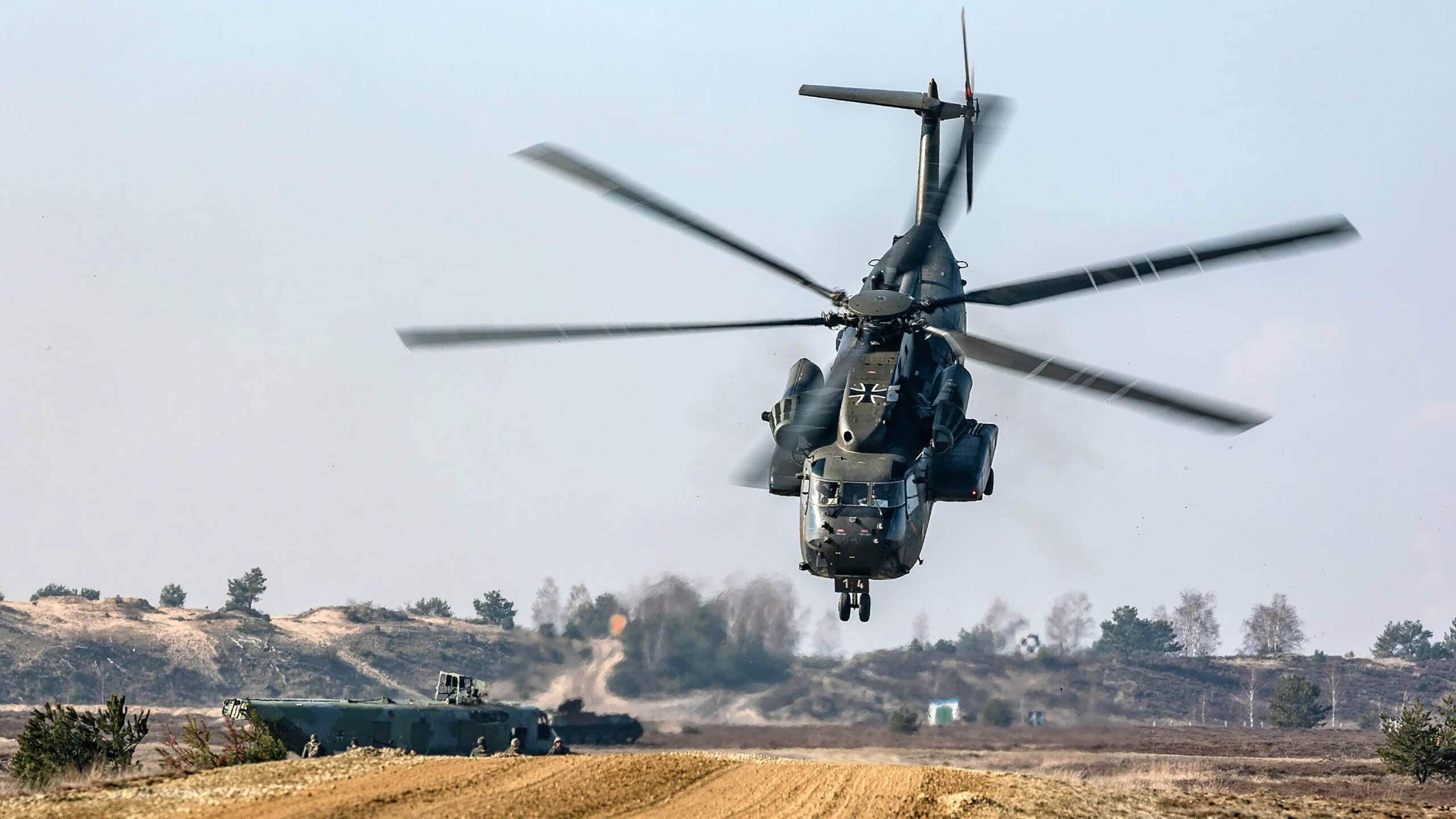 尤文图斯在意甲联赛中排名第四，成功晋级欧冠。，尤文图斯意甲成绩