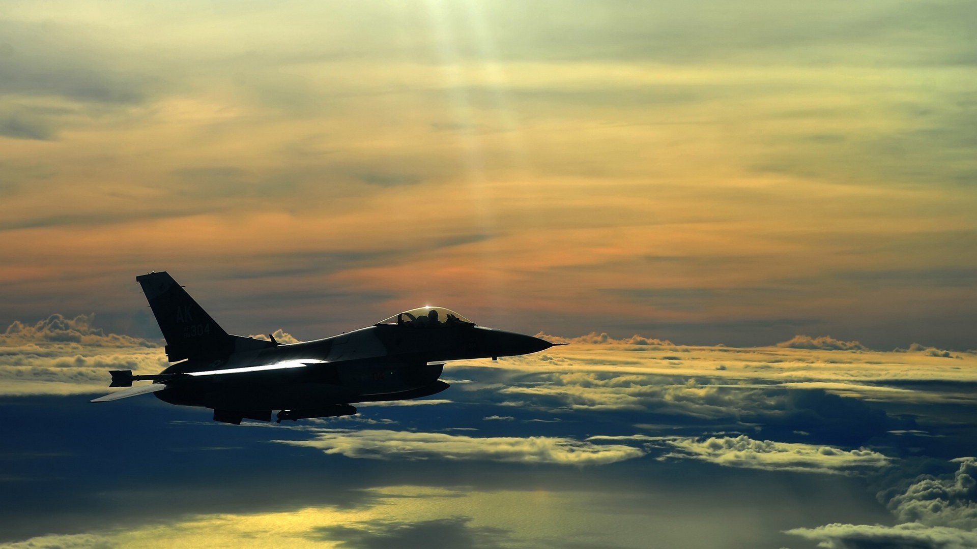 爱游戏体育平台-女子篮球训练强化对抗能力提升比赛竞争力，女子篮球队训练内容