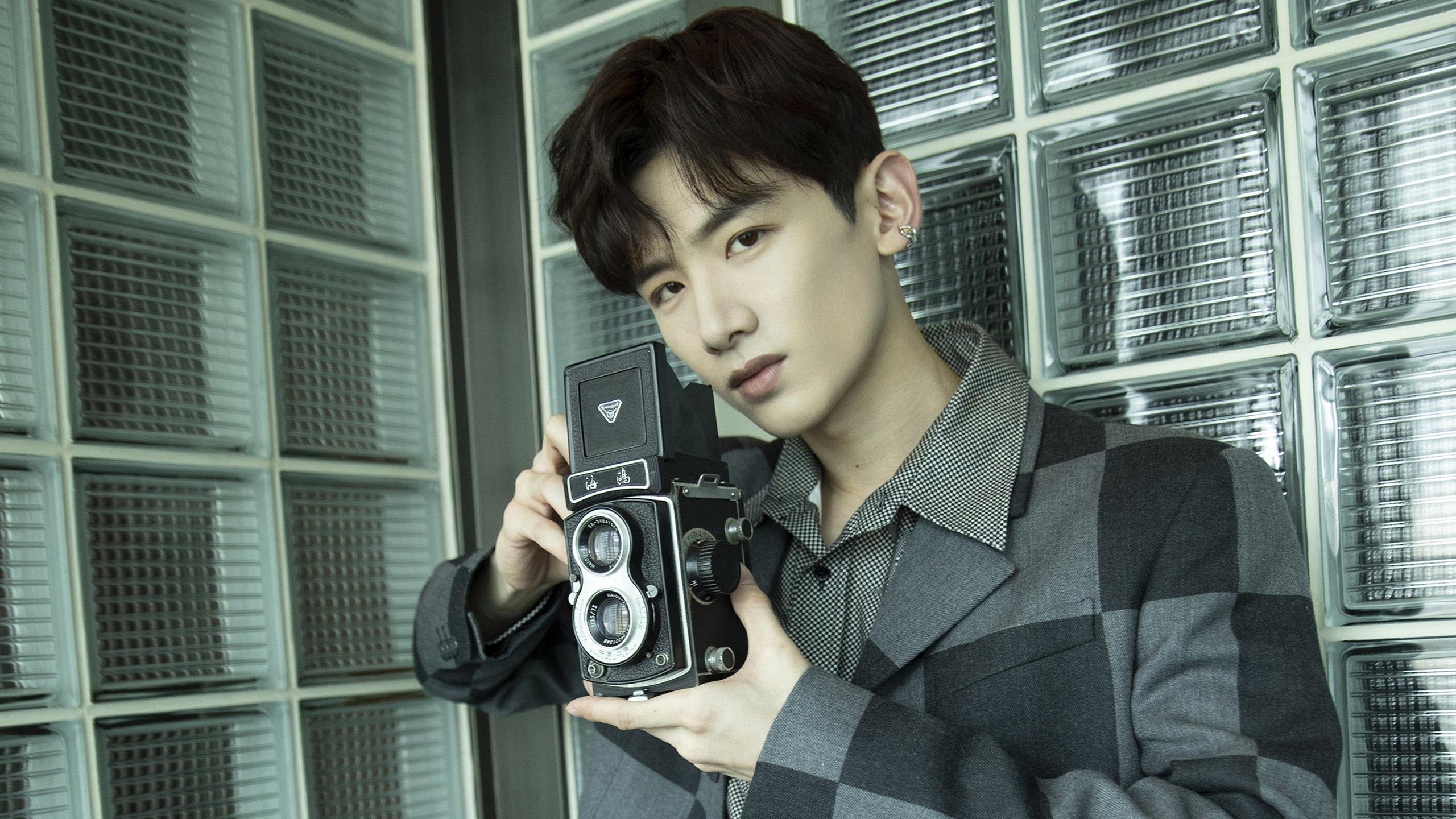 中国选手刷新亚洲撑杆跳高纪录,亚洲撑杆跳高冠军梁学仁